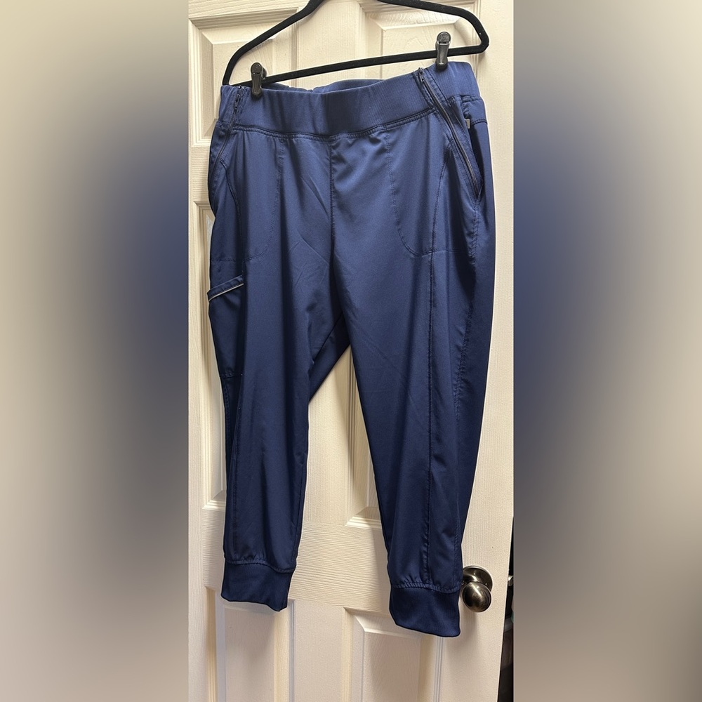 Cherokee infinity navy jogger scrub pants XL petite EUC
CK110AP